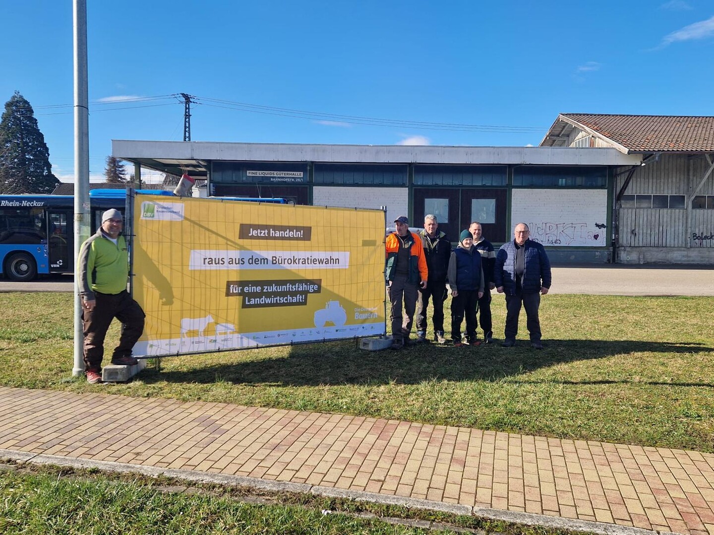 In ganz Baden-Wrttemberg sorgt die Plakatkampagne der Bauernverbnde fr Aufsehen.